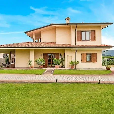 Giulia Apartment *