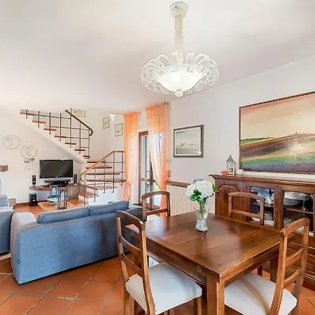 Apartment Giulia Pietrasanta