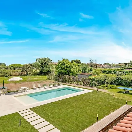 Giulia Apartment *